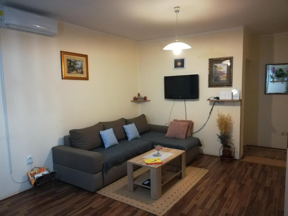 Апартаменты Apartman Rosa Скрадин Экстерьер фото